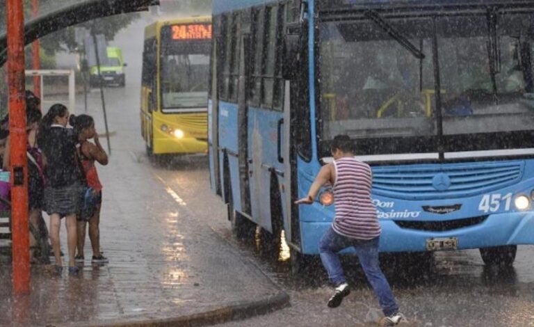 Viernes con más lluvias, que seguirán al menos hasta el domingo en Misiones
