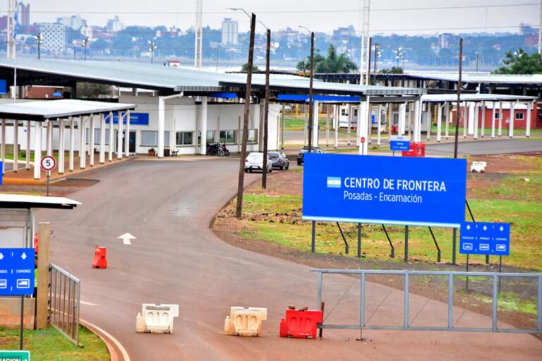 Comerciantes apoyan la decisión de mantener las fronteras cerradas