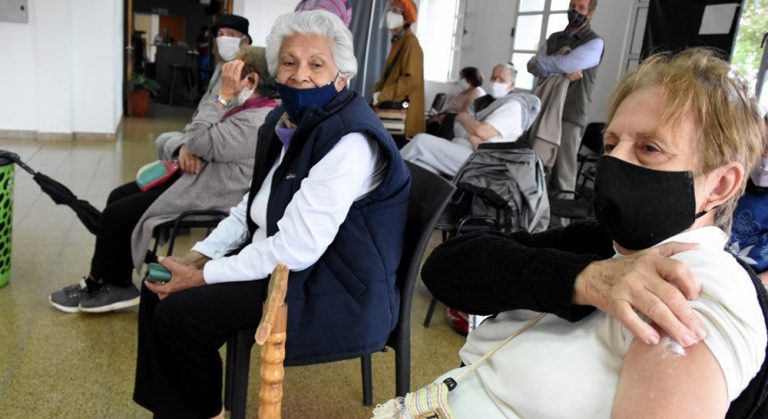 En el COFESA se analizará hoy la posibilidad de combinar vacunas