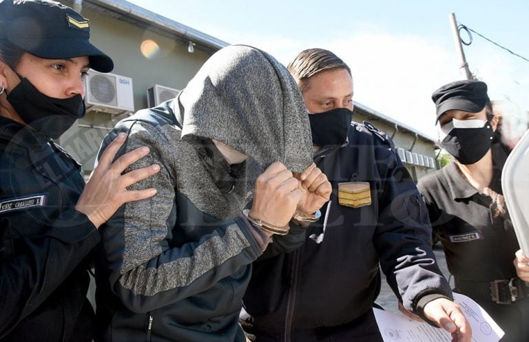 El empleado del PAMI dijo que la empleada consintió el acto sexual