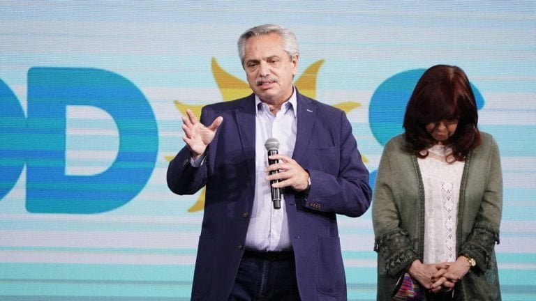 La dura derrota de Alberto Fernández y Cristina Kirchner tensa más la interna y asoma el riesgo de radicalización