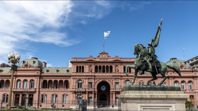 Conferencia de prensa del jefe de Gabinete, Juan Manzur y de la ministra de Salud, Carla Vizzotti