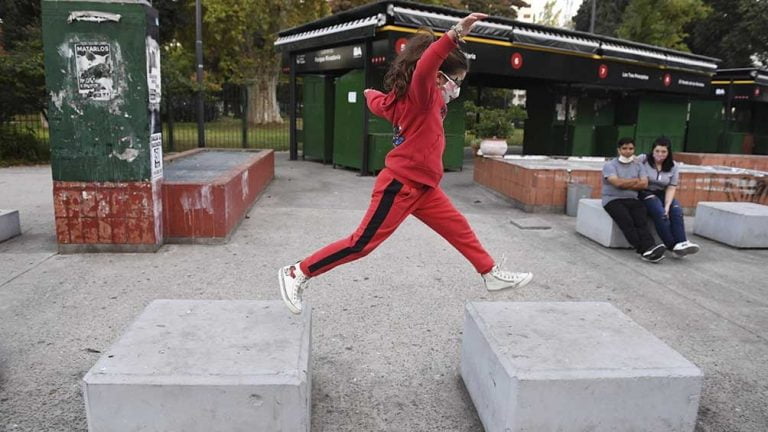 "Esto va a ser mes a mes, y vamos a ir acompañando progresivamente, porque las asignaciones familiares se actualizan con la fórmula de movilidad que es trimestral", dijo Raverta.