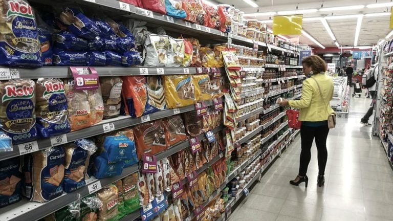 Con voluntad de diálogo, Feletti se reúne con productores y comercializadores de alimentos