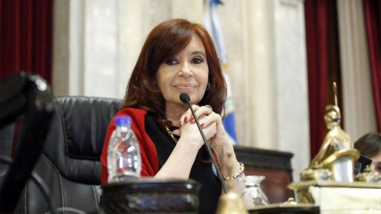 Hotesur: sobreseyeron a la vicepresidenta Cristina Fernández y a sus hijos