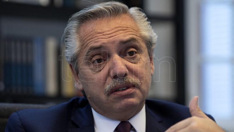 El Presidente encabeza una reunión de gabinete económico