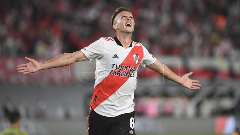 River campeón: goleó a Racing ante su gente y festejó