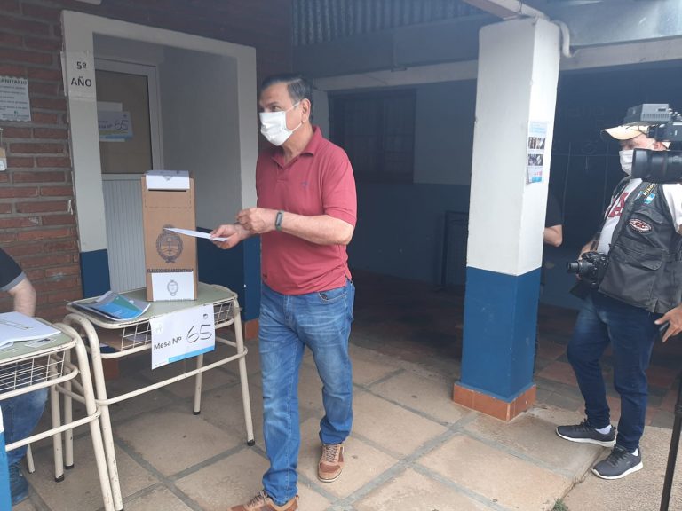 Lenguaza: «en este día importante sería bueno que voten temprano y con memoria»