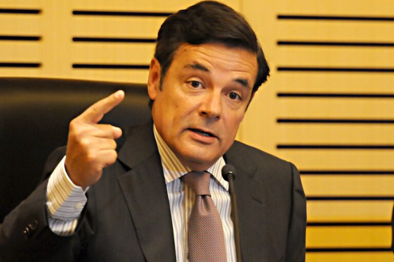 Rovira: “se le hizo un daño irreparable a la república”