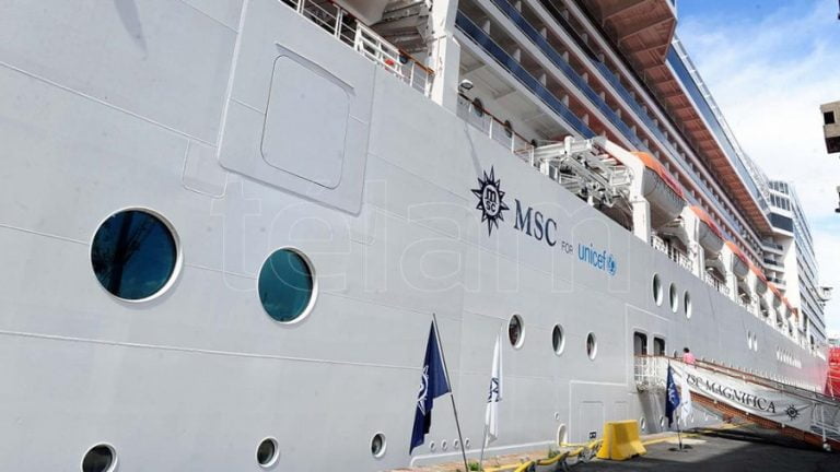 Salud aisló a todos a bordo del crucero Hamburg, por un nuevo caso positivo de Covid