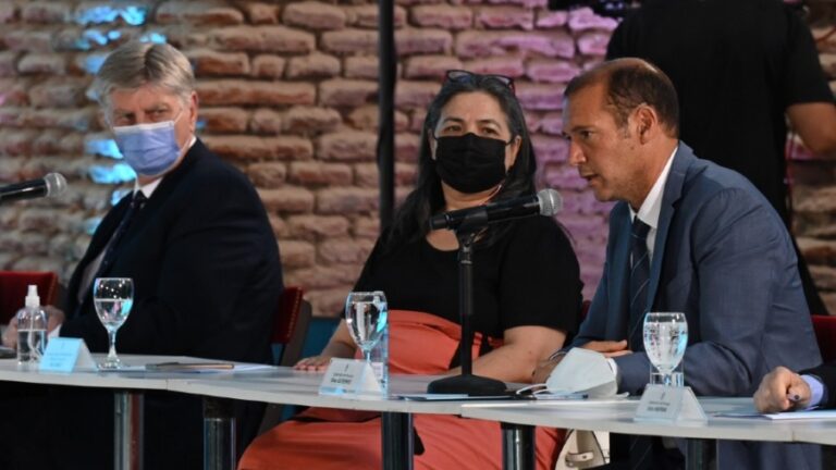 Respaldo de los gobernadores en la negociación de la deuda