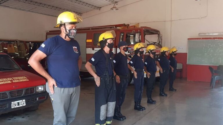 Bomberos Voluntarios de Candelaria necesitan equipamientos para seguir peleando contra los incendios￼