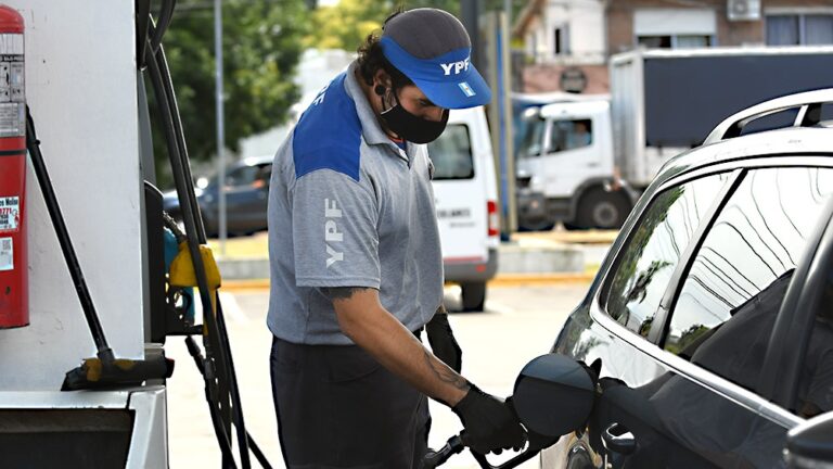 El combustible aumentó un 9% en promedio desde este miércoles en las estaciones de servicio