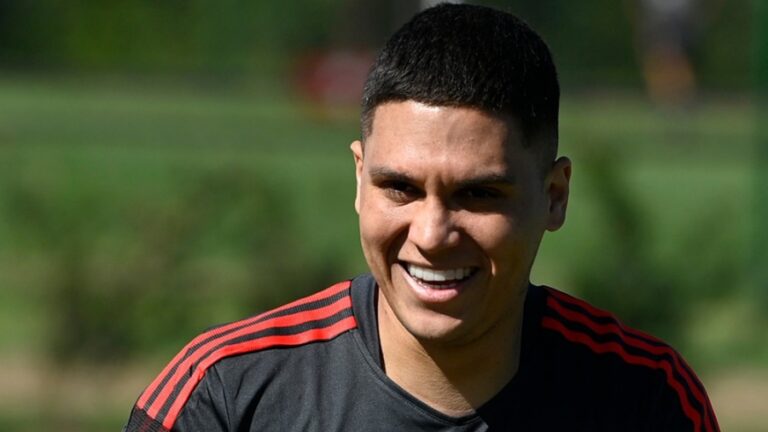 Quintero y De la Cruz, recuperados de gripe, podrán estar frente a San Lorenzo