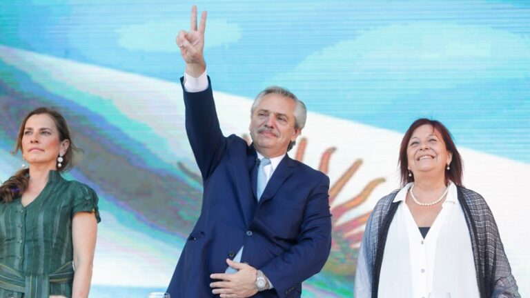 Fernández: «Me da vergüenza que en Argentina una mujer padezca violencia de género»