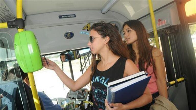 Desde Ayer funciona el Boleto Estudiantil Gratuito para universitarios en Misiones