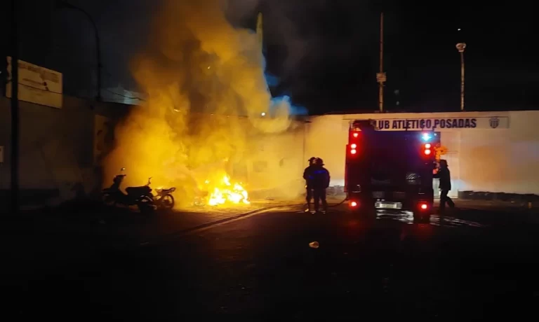 Joven de 18 años incendió 6 motos en Posadas tras protagonizar una pelea en una fiesta