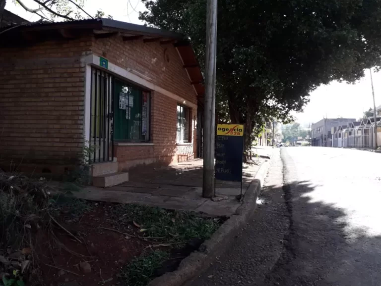 Una comerciante de Oberá lucha por su vida tras ser baleada por motochorros