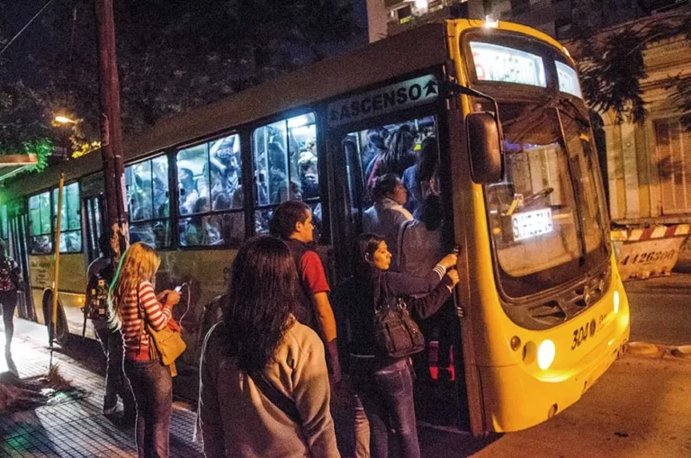 El lunes aumenta el boleto con Sube a 30 pesos y en agosto llegará a $50