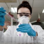 Una infeccin previa por coronavirus est vinculada con una respuesta inmunitaria slida y acelerada tras la primera dosis de la vacuna