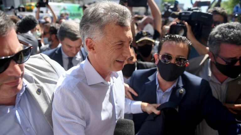 Espionaje a familiares del ARA San Juan: la querella pedirá confirmar el procesamiento de Macri