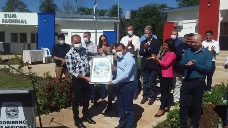 Fachinal: Se realizó un acto por los 97 años del municipio