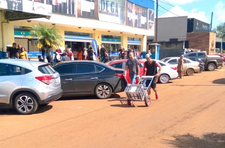 Por más cruces, prospera la actividad comercial en Irigoyen