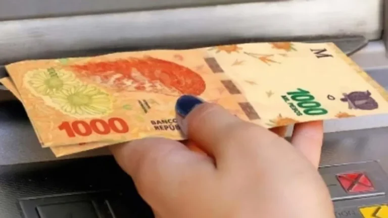 ANSES paga la primera cuota del bono de $18.000: ¿Quiénes cobran hoy, miércoles 1° de junio?