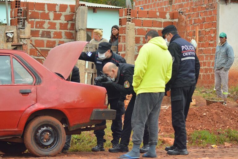 Hallan celular de la taxista asesinada y atrapan a posible autor material