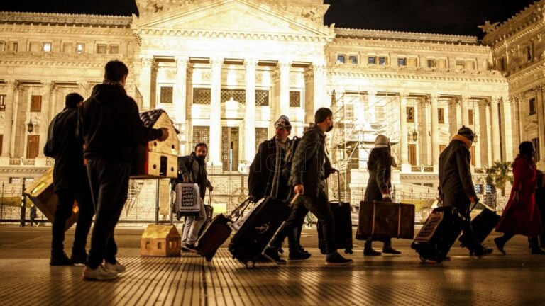 Marcharon en rechazo al proyecto de reforma a la ley de alquileres que impulsa la oposición