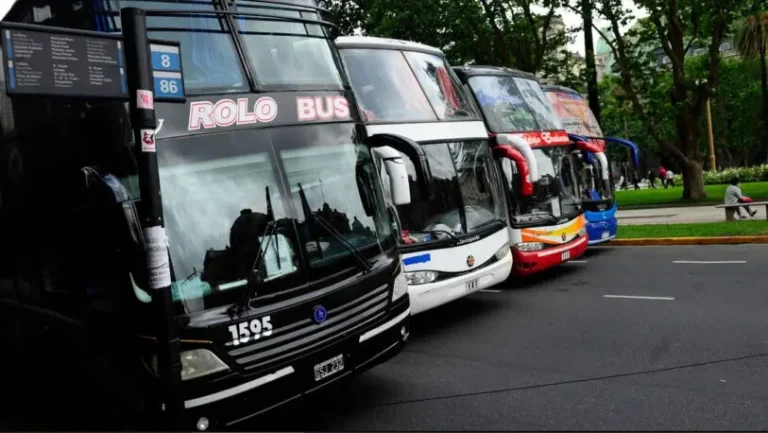 La UTA anunció un paro de colectivos para el 2 de agosto