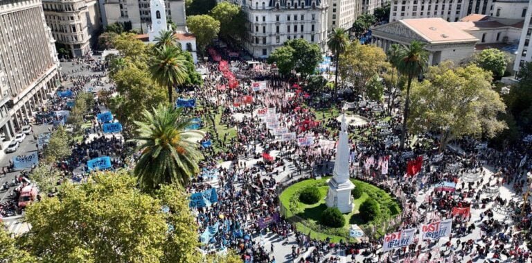 La Izquierda marcha a Plaza de Mayo, pese al bono de $ 11.000 que recibirán los beneficiarios del Potenciar Trabajo