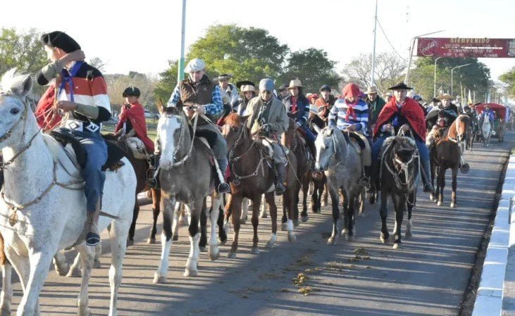 Corrientes: más de 100 mil fieles peregrinan a Itatí para honrar a la Virgen este 16