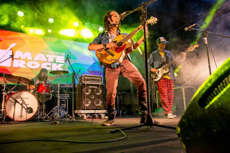 “Flotando en el jardín” representará a la Región Sur en la final del Mate Rock 2022￼￼