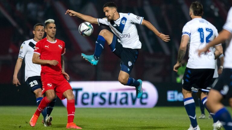 Independiente fue muy superior a Vélez y avanzó a cuartos de final