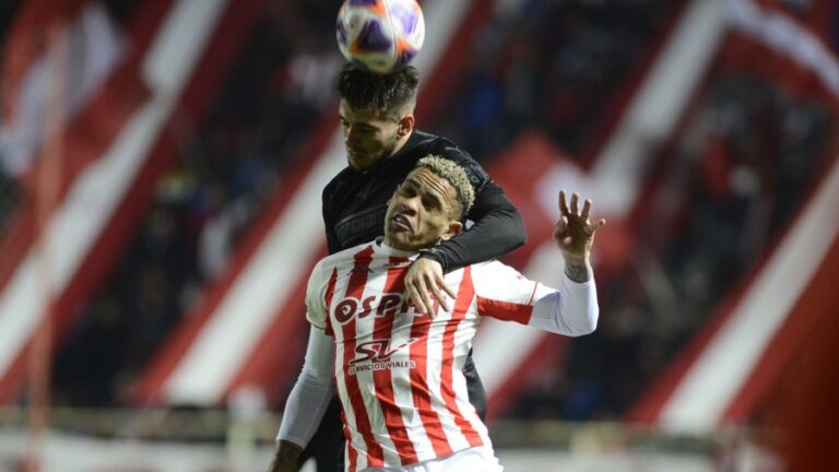 El «Rojo» a los 2´de iniciado el segundo tiempo marcó el 1 a 0 de Romero y se llevó la victoria frente al conjunto santafesino.