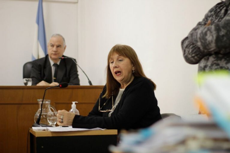 Perpetua para la pareja que mató y enterró a su bebé