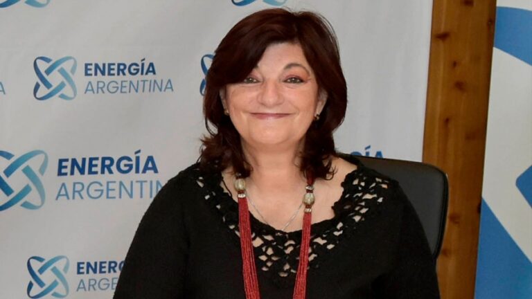 Tolosa Paz a Desarrollo Social; Mazzina a Mujeres y Kelly Olmos a Trabajo