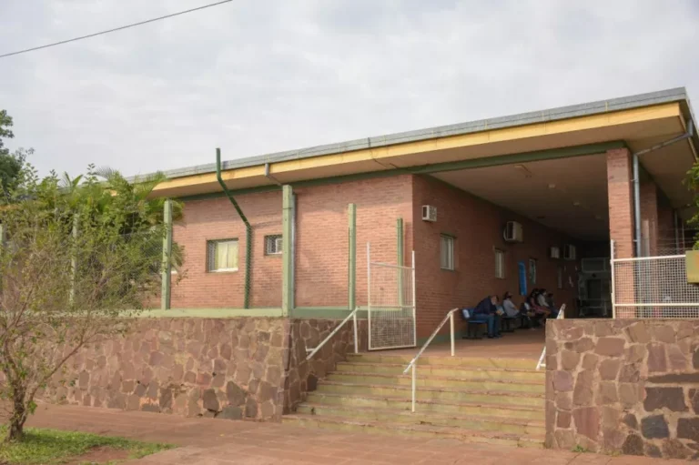 Dio a luz, falleció y hallaron al feto dentro de un lavarropas