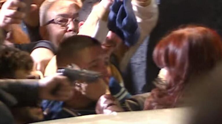 Cristina Fernández anunció que recusará a la jueza Capuchetti