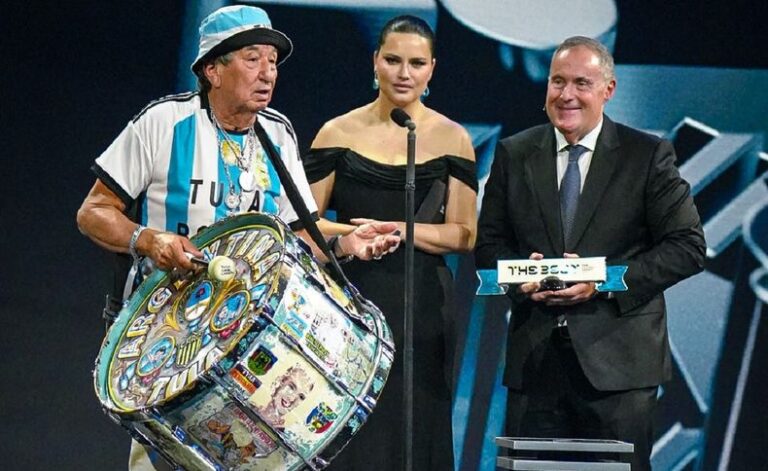 Premios The Best: la hinchada argentina fue elegida como la mejor del mundo.