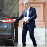 En su discurso, "Toto" Caputo no tuvo en cuenta a los jubilados (Fuente: NA)