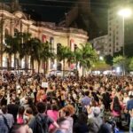 En Córdoba la gente llenó la zona del Patio Olmos y hubo represión. 