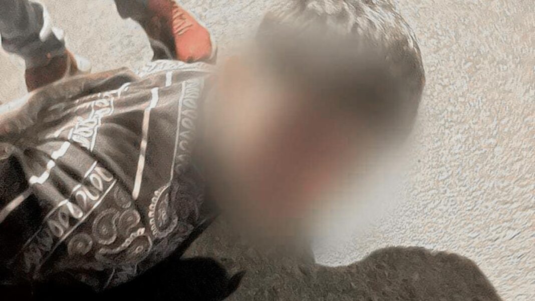 Foto polica Foto polica