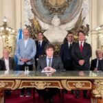 La norma lleva, al igual que el decreto que homologó la suba del salario para el Ejecutivo, la firma de Javier Milei y del jefe de Gabinete, Nicolas Posse.&nbsp;