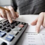 “Los posibles cambios tendrían que entrar en vigencia al primero de abril en adelante, manteniendo los primeros tres meses el impuesto cedular vigente”, dice Sebastián Dominguez.