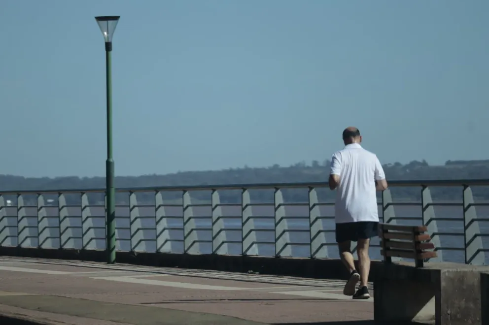 Ola de calor: instan a extremar cuidados en grupos de riesgo para evitar descompensaciones