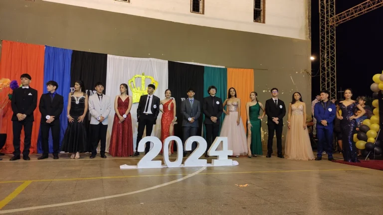 Candelaria Coronó a Sus Nuevos Reyes y Reinas Estudiantiles 2024