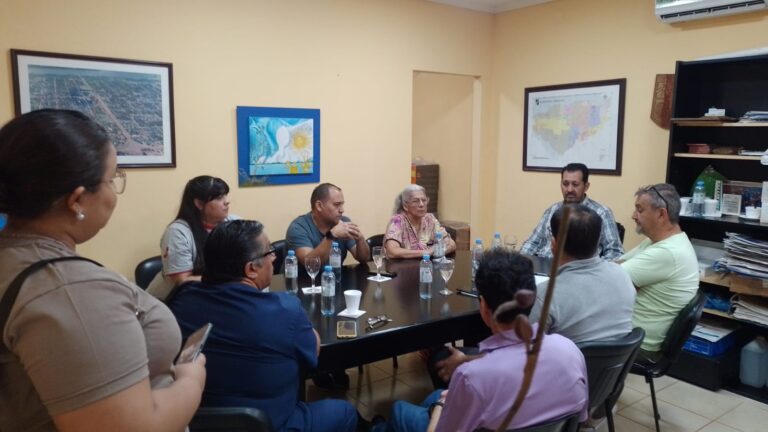 Reunión en Candelaria avanza en el programa “La Salud en tu Barrio” para mejorar la atención sanitaria