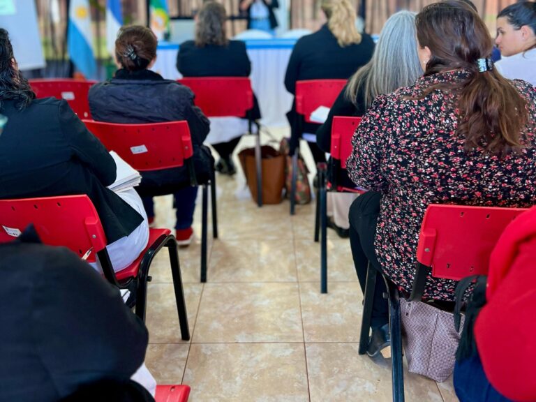 Candelaria impulsa capacitación docente en logística protocolar con identidad misionera